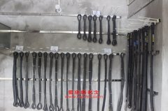 圣龍ZXG5310GXH下灰車(chē)用的康明斯ISLe315 30發(fā)動(dòng)機(jī)的保養(yǎng)及配件