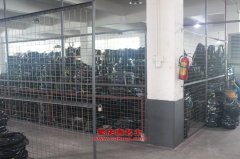福龍馬FLM5160TXCD4吸塵車用的康明斯ISDe210 40發(fā)動機(jī)的配件及維修
