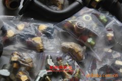 玖信JXP5200CXY倉(cāng)柵式運(yùn)輸車用的康明斯EQB210-20發(fā)動(dòng)機(jī)的保養(yǎng)及配件