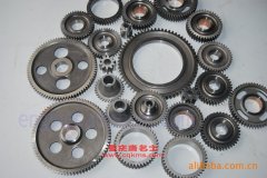 東風(fēng)DFC5250TYLA9飲料運(yùn)輸車(chē)用的康明斯ISDe230 30發(fā)動(dòng)機(jī)的保養(yǎng)及配件
