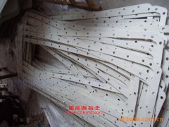 神宇DFS5200XXBL篷式運(yùn)輸車(chē)用的康明斯B220 30發(fā)動(dòng)機(jī)的大修及配件