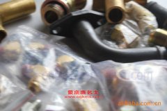 國道JG5250GFLZZ粉粒物料運輸車用的濰柴WD615.62發(fā)動機(jī)的配件及保養(yǎng)